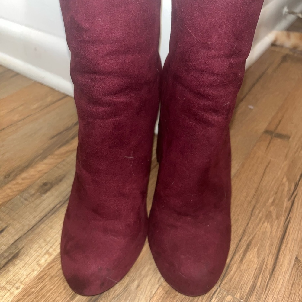 Shoe Dazzle Maroon Heeled Boots